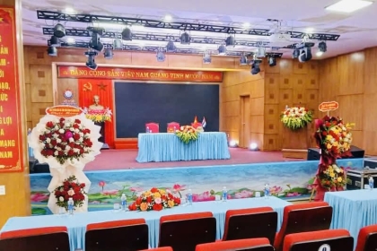 thi-cong-led-benh-vien-cuba